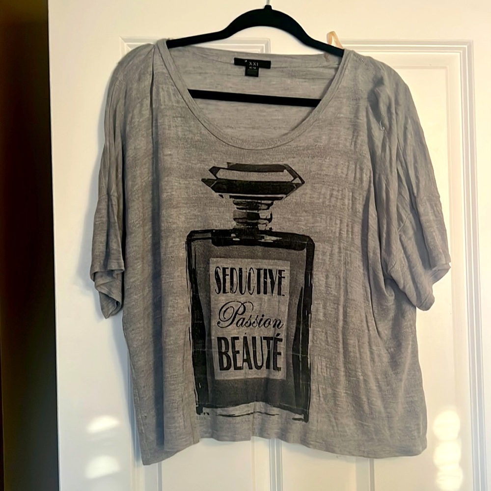 Gray women’s graphic topic